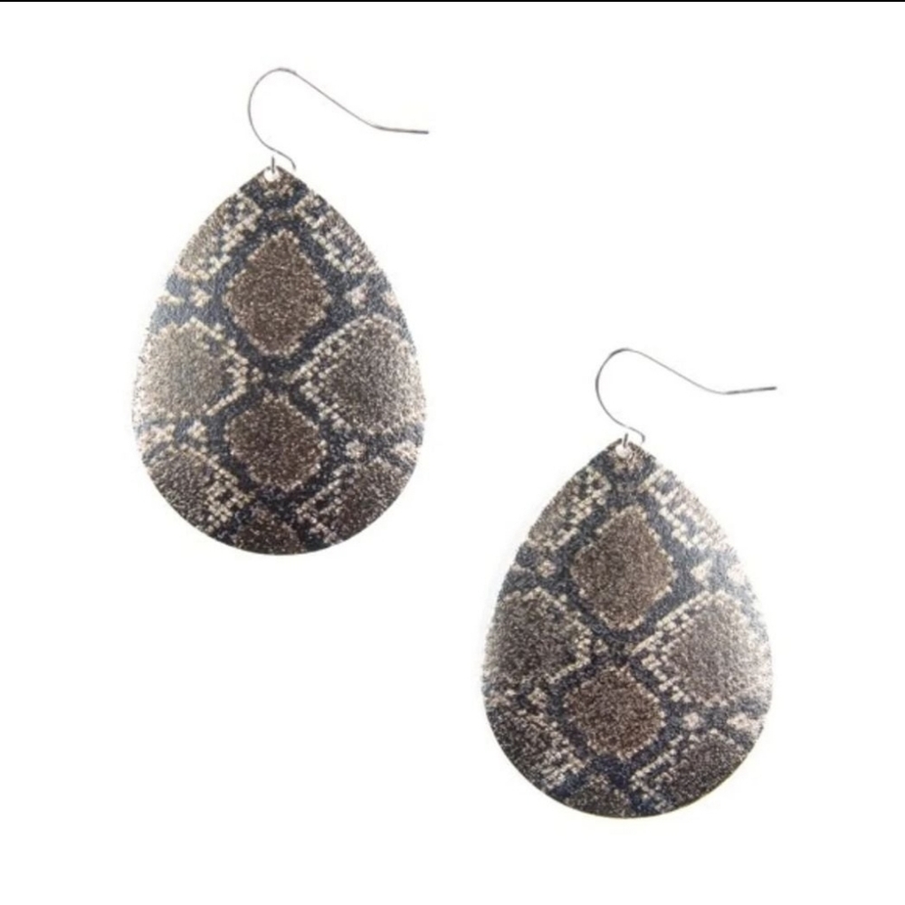 Plunder Sutton Earrings